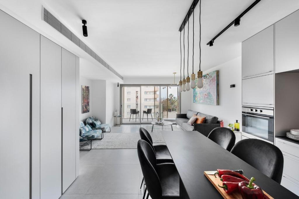 Yefet - By Beach Apartments Tlv Tel-Aviv Kültér fotó