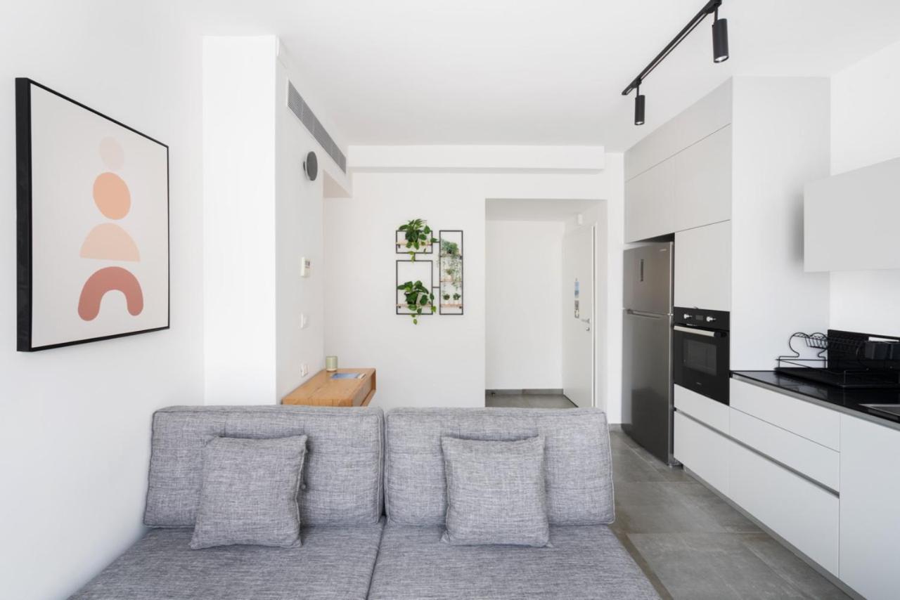 Yefet - By Beach Apartments Tlv Tel-Aviv Kültér fotó
